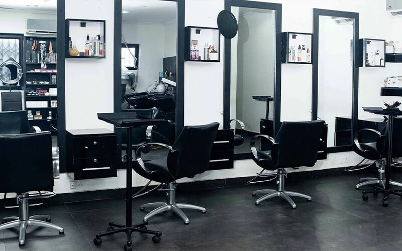 Elektrikli Kuaför Koltukları ile Modern Salon Konforu
